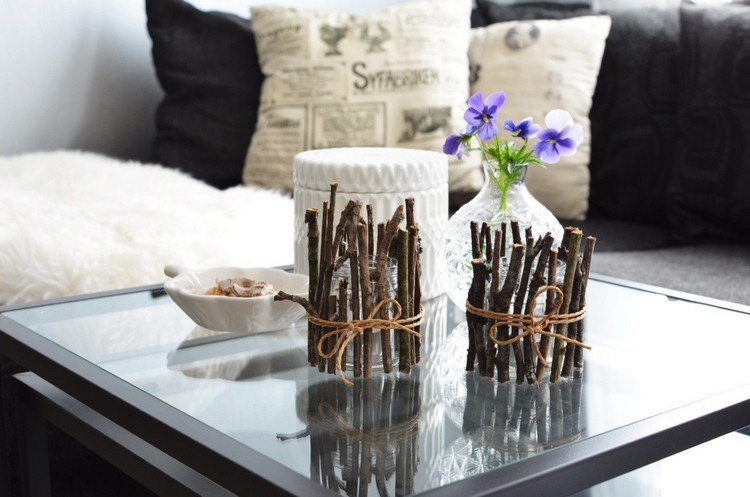 Džem na zaváranie prilepený konármi vianočné dekorácie-nápady-obklopené-sklenenými vetvami