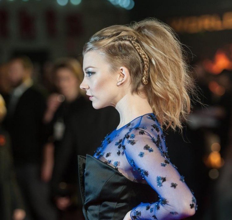 odvážny účes s vykrojením, vrkočom a chvostom svadobný účes-podrezané-nápady-chvost-vrkoč