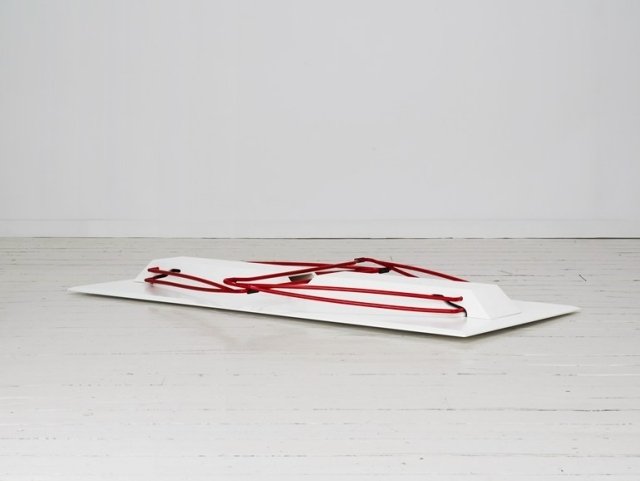 Stôl jedálenský stôl skladacie nohy dizajnové nohy červená metalíza