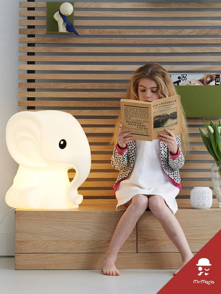 kreatívne detské žiarovky mr-maria-elephanten-stojacia lampa
