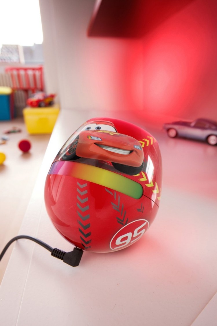 kreatívne-detské-žiarovky-nápady-philips-disney-pixar-autá