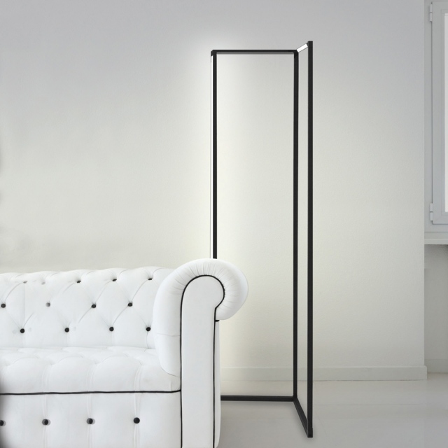 minimalistická-stojanová lampa-kontúra-žiariaca-Spigolo-Studiocharlie-pre-Nemo