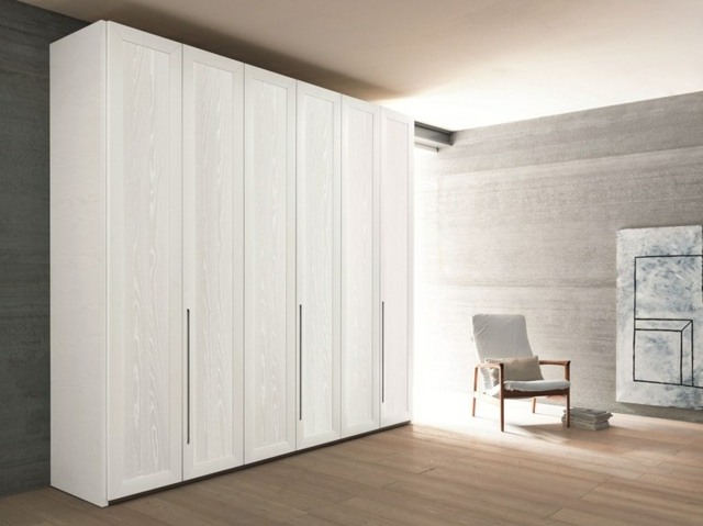 Drevená šatníková skriňa bezúchytkové dvierka skrinky Sma Mobili