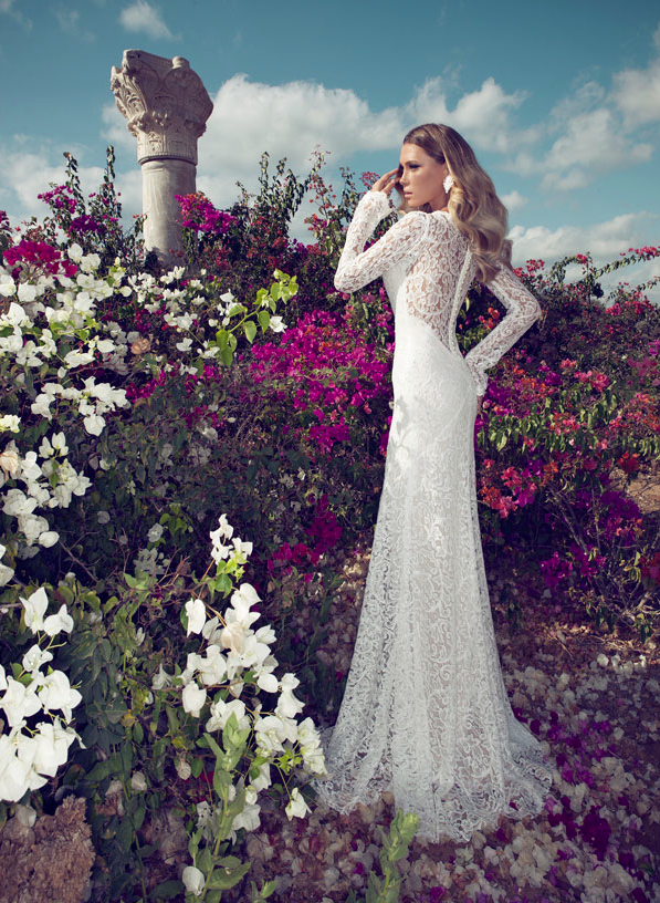 svadobné šaty čipkované dĺžka na zem zadný výstrih rukávy 2014 julie vino svadobné šaty-čipka-podlaha-dĺžka-chrbát-výstrih-rukávy-2014-julie-vino