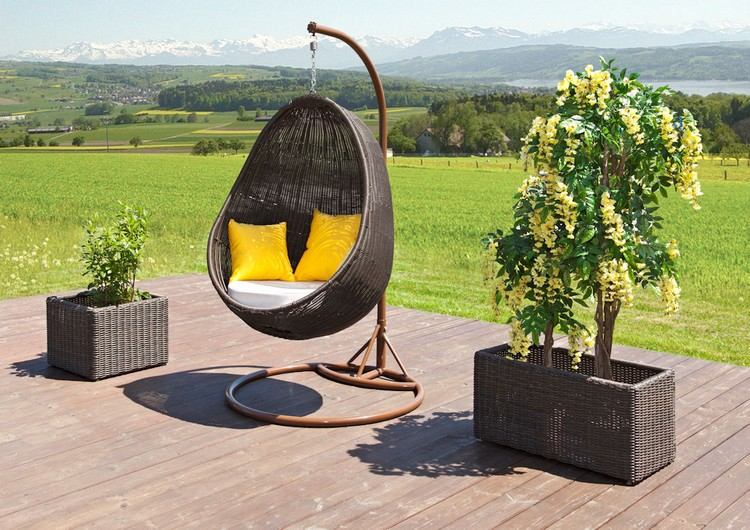 Závesný rám stoličky-vonku-terasa-ratan-umelý prútený-žltý vankúš