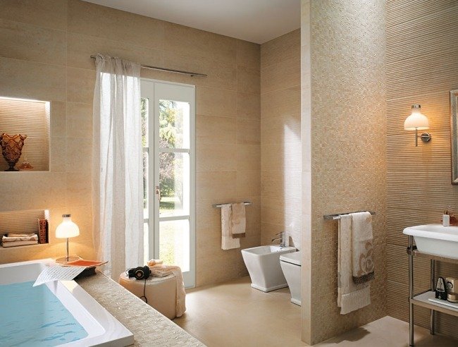 nápady na dizajn kúpeľne dlaždice béžové rôzne textúry fap ceramiche moderné nápady dizajnu kúpeľne obklady béžové textúry fap ceramiche