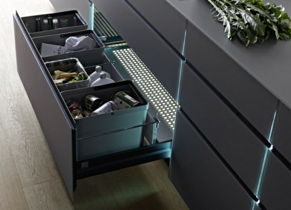 Úložný priestor-moderná-kuchyňa-vstavané-LED-osvetlenie