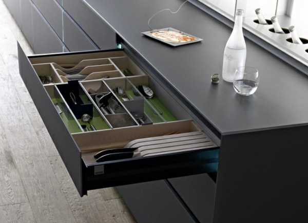 Zásuvka-moderná-elegantná-kuchyňa