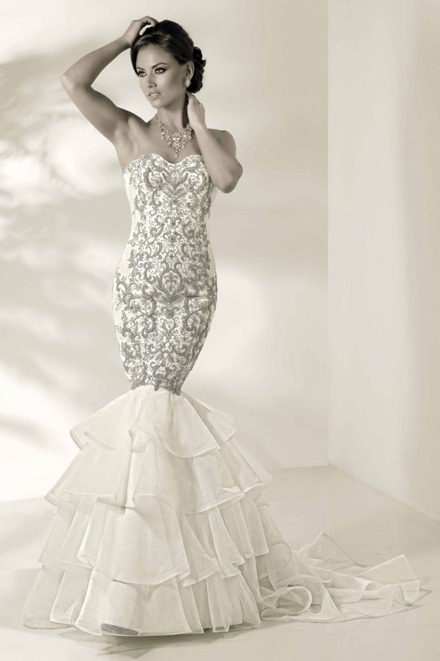 Šaty z flamenka s volanmi, tvar morskej panny efekt vyšívania šiat pre návrhárov nevesty flamenco