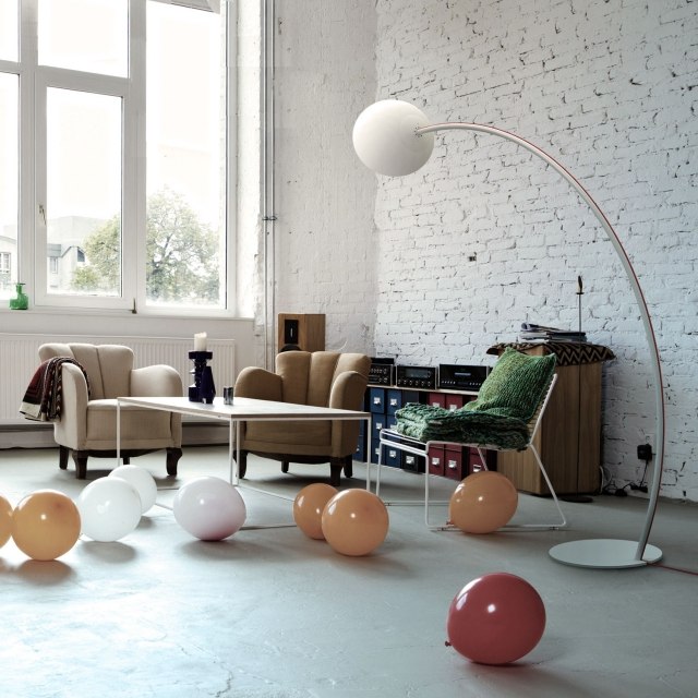 Moderná stojanová lampa-sférický svetelný zdroj-gravitačná lipa Moderné stojanové svietidlo nepriame osvetlenie LED svetelný zdroj-gravitačná lipa