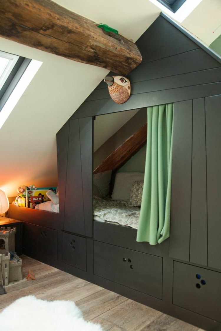 Zariadenie detskej izby chata-dizajn-kút na spanie-sivo-drevo-hravé