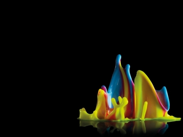 Farebná plastika Slowmotion moderné umenie Oživuje farbu Farebná plastika Slowmotion moderné umenie Oživenie farebnej hudby