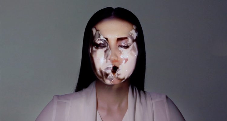 Fázové líčenie s videomapovaním na tvár Mapovanie 3D projekcie tvár-softvér-inovácia