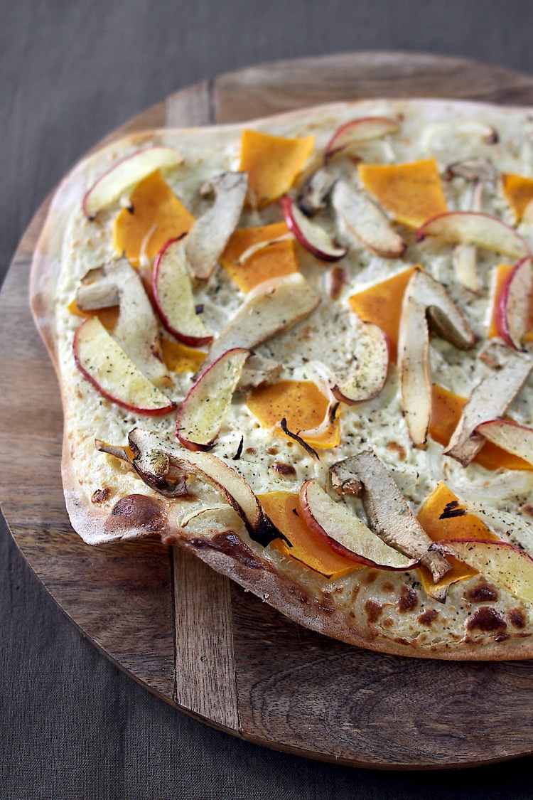 Flammkuchen-cesto-recepty-polevy-tekvica-jablko-šampiňóny