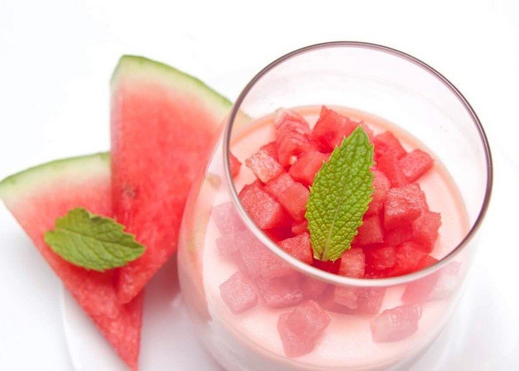 Recept na panna cottu s melónom a mätou