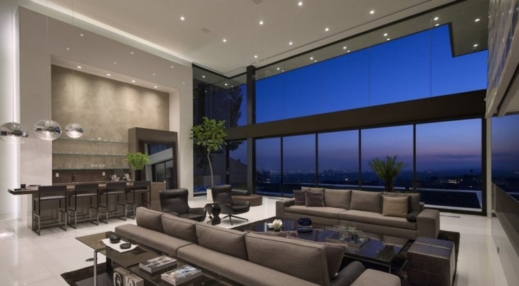 veľký otvorený obývací priestor s panoramatickým oknom Luxury Homes Sunset Strip Obývacia časť Obrazové okná