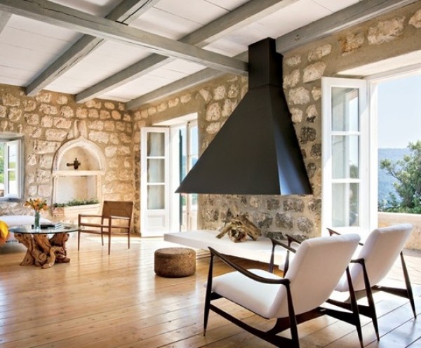 Letná vila-hory-rustikálno-tehlová stena-obývačka