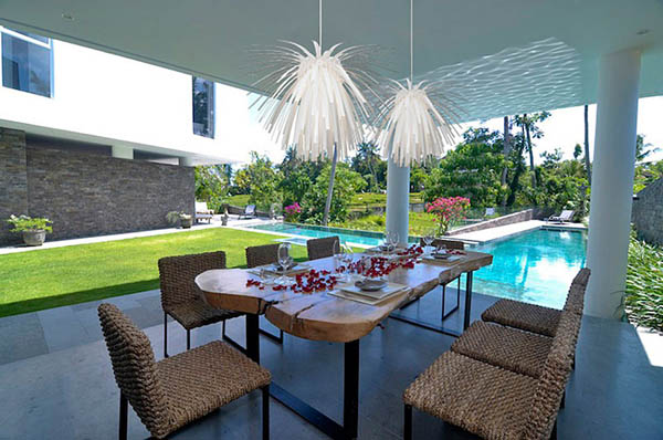 Letná vila rustikálna jedáleň