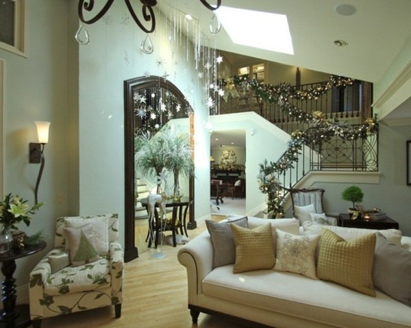 biele vianočné vence ozdobné schody Veniec dekorácie schody záves dekorácie stromčeka