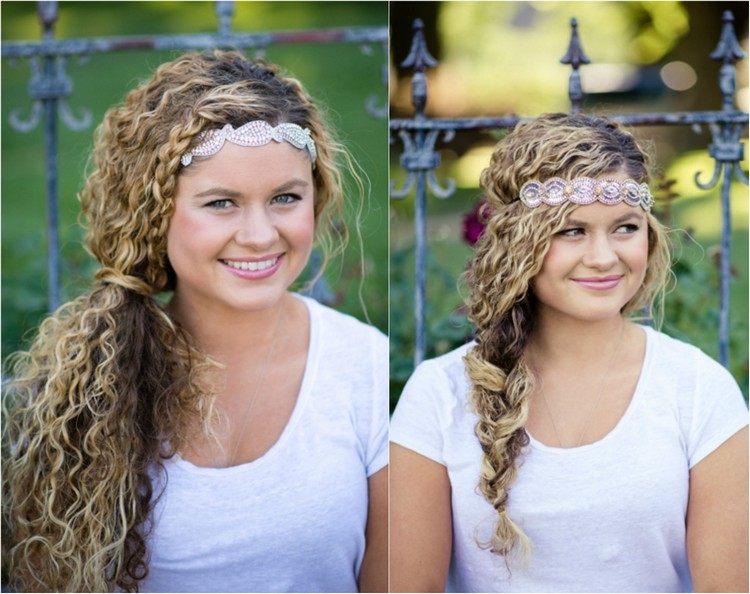 Bočne uviazaný chvost a bočný vrkoč kučeravé-vlasy-účesy-dlhý cop-uviazaný-cop na copu