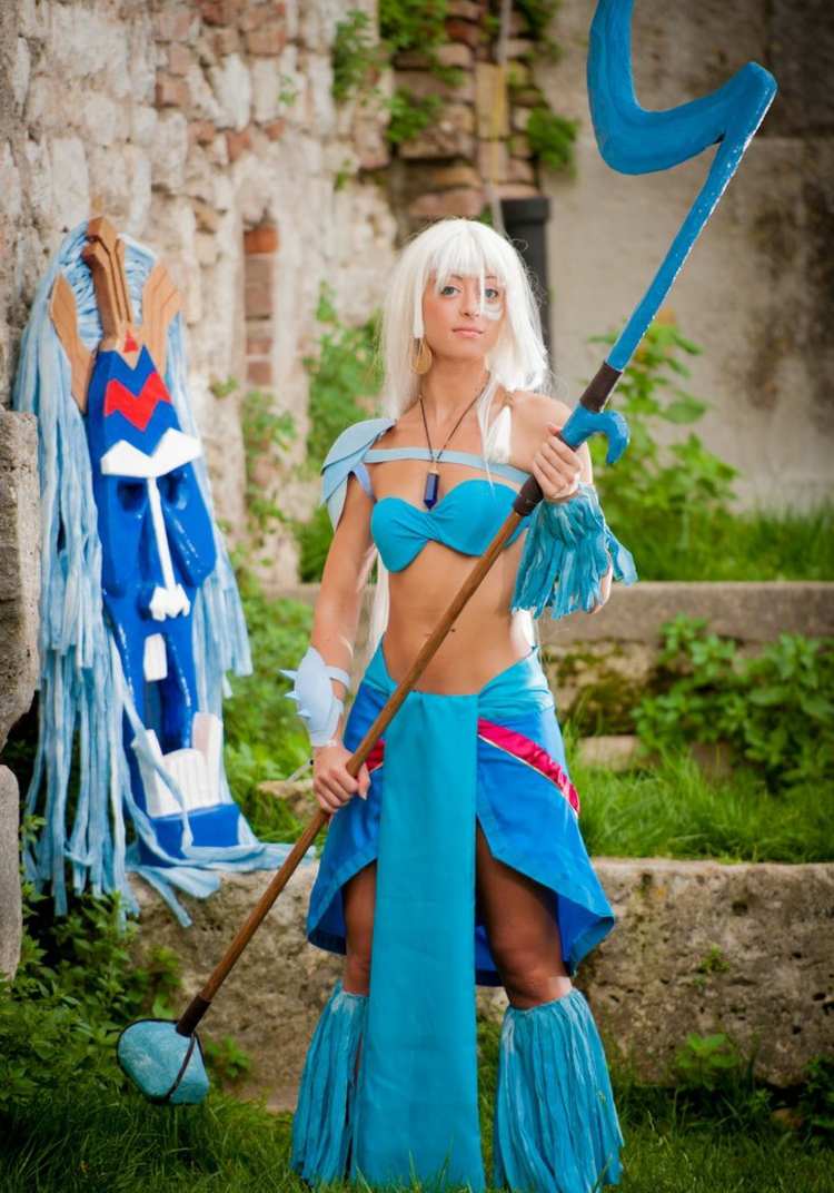Nápad na kostým s motívom Atlantídy parochňa nápady na halloween kostým atlantis tému modrá farba