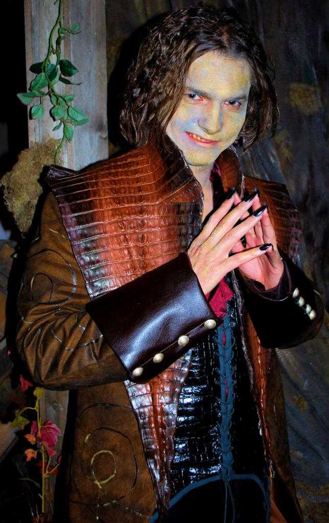 Halloween kostým muži tvoria Rumpelstiltskin rozprávku Halloween kostým muži nápady Rumpelstiltskin rozprávka