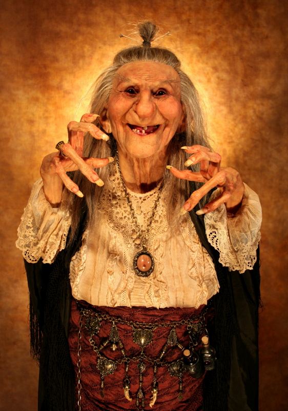 Nápad na folklórny kostým Halloween hovorí inšpirovaná baba jaga Nápady na halloweenské kostýmy folklór baba jaga