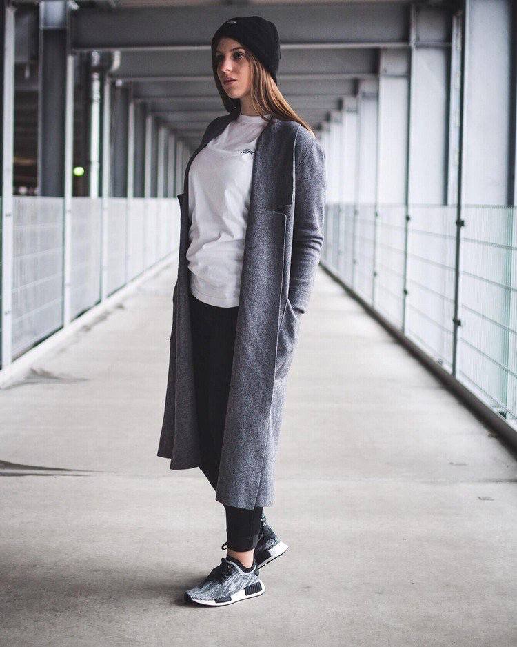 Adidas NMD šedo-čierny extra dlhý kabát