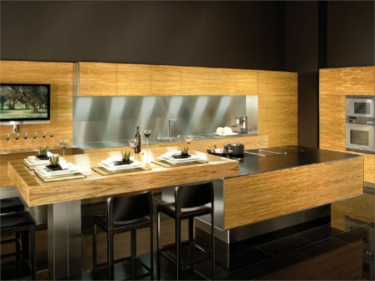 moderná-kuchyňa-dlhá-drevená-pult-Allmilmo