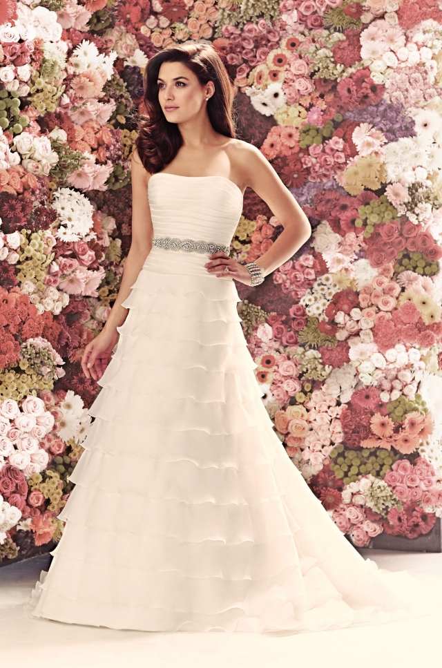 čarovné-dizajnérske-svadobné šaty-kvalitné-textil-dekorácie-mikaella