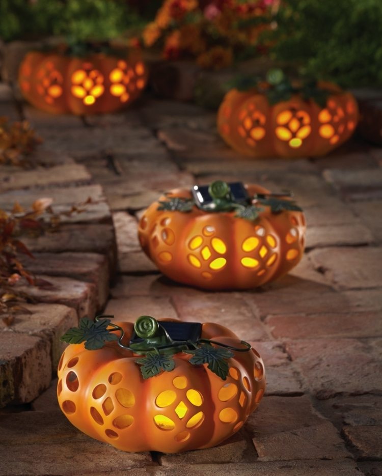 Záhradné dekorácie-halloween-sviečka-lampáš-hlinený-chodník-tekvica-krásne