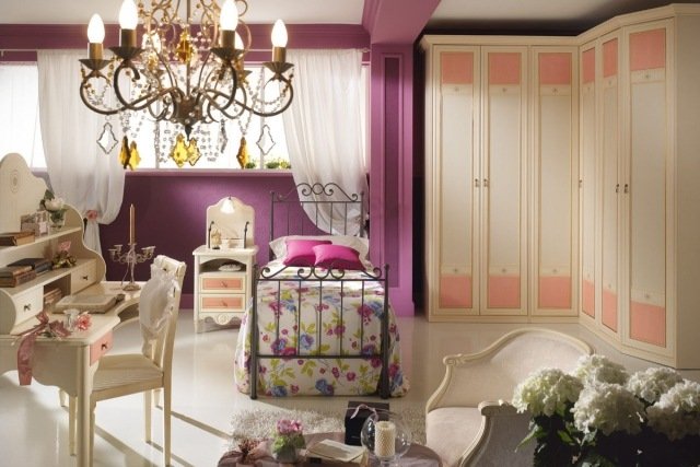 nápady zariaďovanie-tínedžerská izba-rohová šatníková skriňa-luster