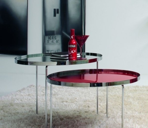 dizajnové konferenčné stolíky kovový okrúhly farebný povrch