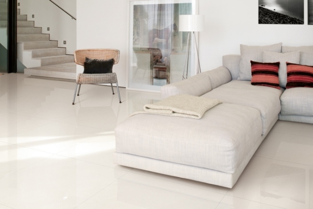 obývacia časť-biela-vysoký-lesk-veľkoformátový-rohová sedačka