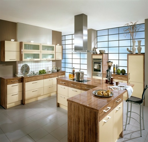 drevený kuchynský nábytok