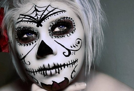 cukrová lebka halloween nápady na líčenie ženy cukrová lebka nápady na make -up pre halloween pre ženy