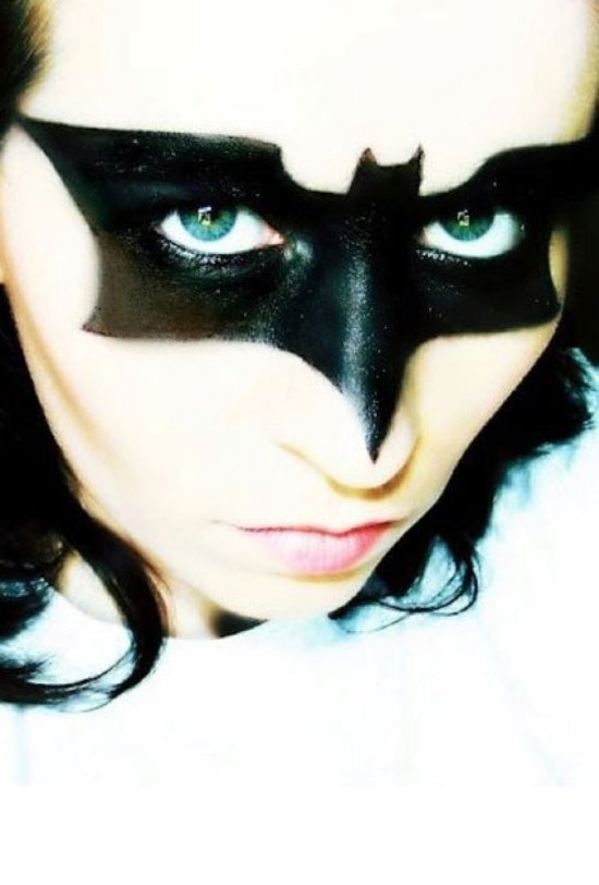 batman maska na oči halloween make-up tipy nápady ženy batman maska na oči halloween nápady tipy pre ženy