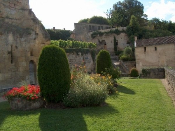 Nápady na úpravu záhrady-vyhýbajte sa chybám Časté chyby, ktorých sa treba vyvarovať, sú nápady pre záhradníctvo a terénne úpravy