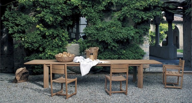 Záhradné stoličky z kvalitného teakového klasického záhradného nábytku