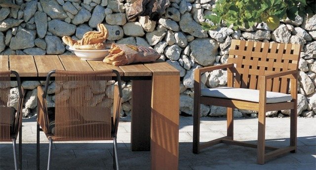záhradné stoličky drevený vonkajší nábytok odolný voči poveternostným vplyvom Rodolfo Dordoni-dizajnová sieť