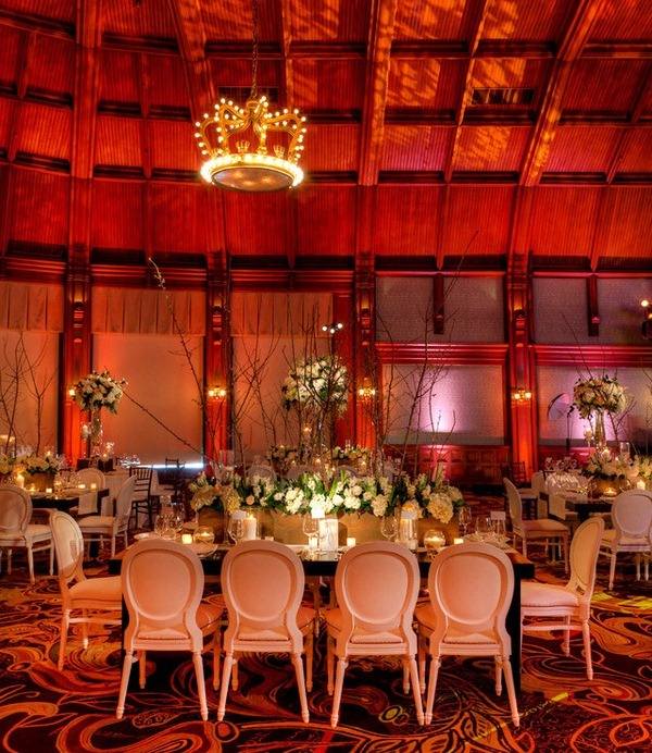 romantické svadobné nápady umiestnenie dekorácia bieleho stola umiestnenie romantických svadobných nápadov