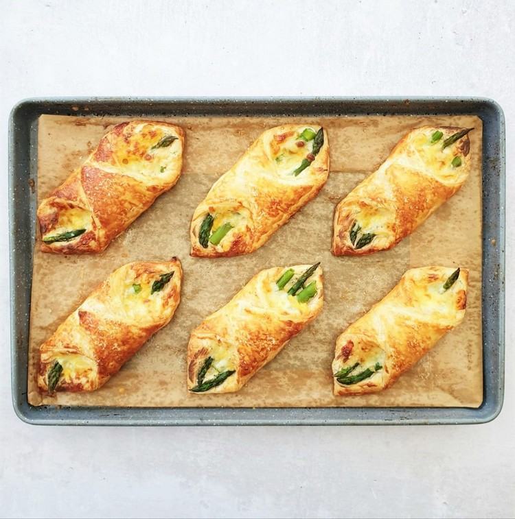 Recept na zelenú špargľu v lístkovom cestíčku na jar