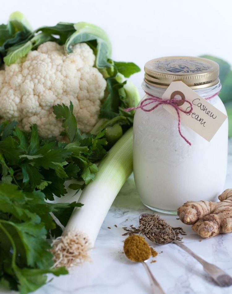 jesenné recepty-vegetariánsko-karfiolové-korenie-cibuľovo-smotanové