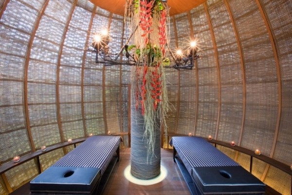 Thajsko Indigo Pearl masíruje ležaním