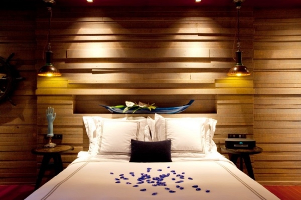 Suity Indigo Pearl prinášajú kvety kvetov