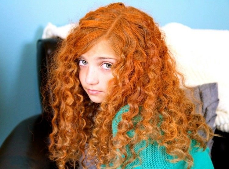 Vytvorte si účes Disney Princess Merida sami Halloween-makeup-merida-disney-princezná-účesy-kučery-vlasy