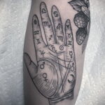 Rysowanie tatuażu z narzędziami wróżek - zdjęcie - 5