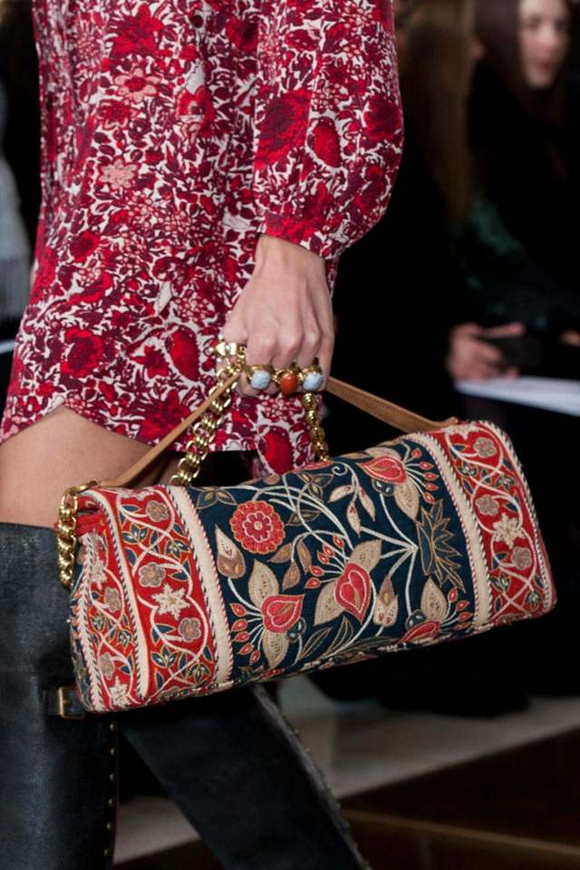 51 dizajnových kabeliek túto jeseň Kabelka Tory Burch Embroidered Elements