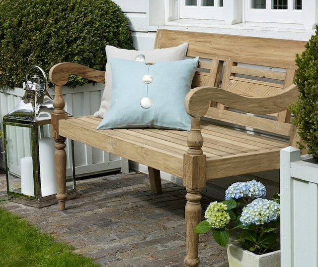 Záhradná lavička dekoračný vankúš z dubového dreva Dekoračné vankúše z lampáša z dubového dreva