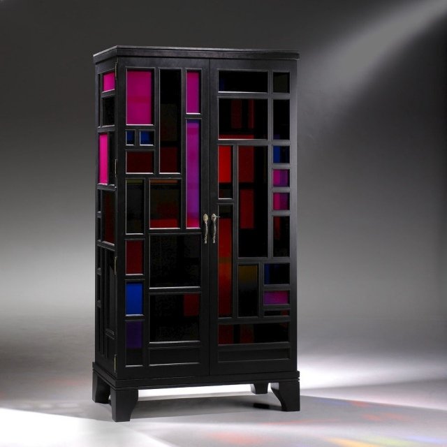 dúhová komoda drevo čierne farebné prvky tusse